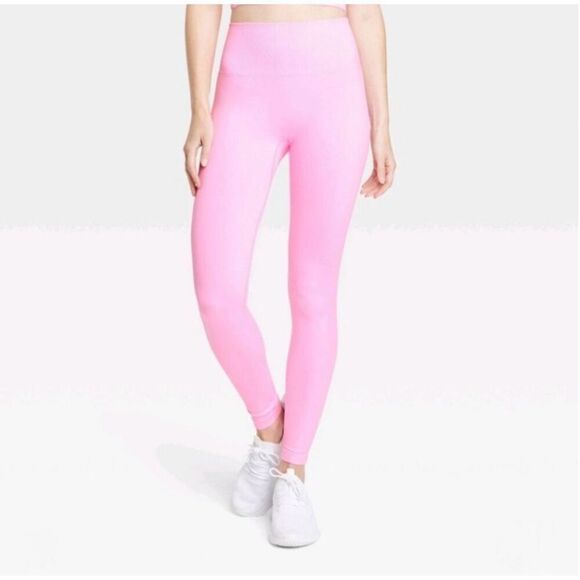 All in Motion Pink Seamless High Rise Leggings | M - Picture 1 of 6